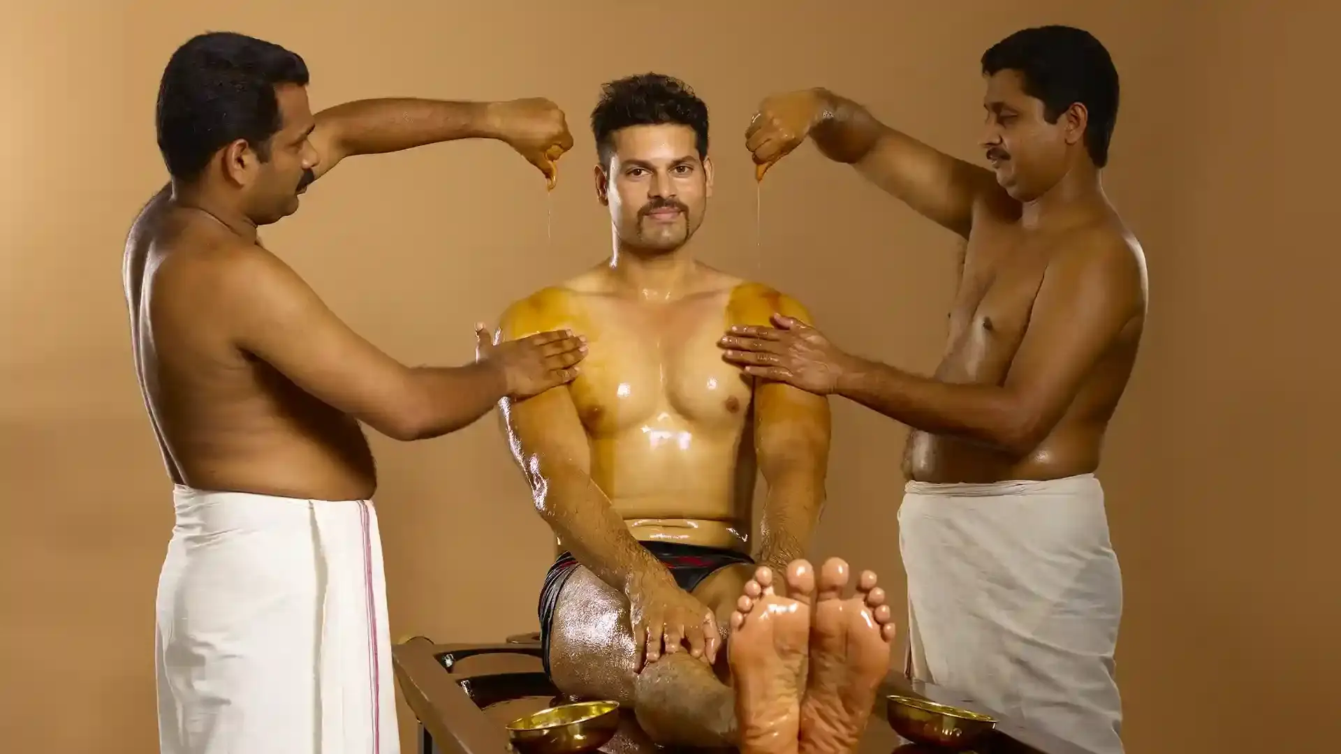Pizhichil Treatment